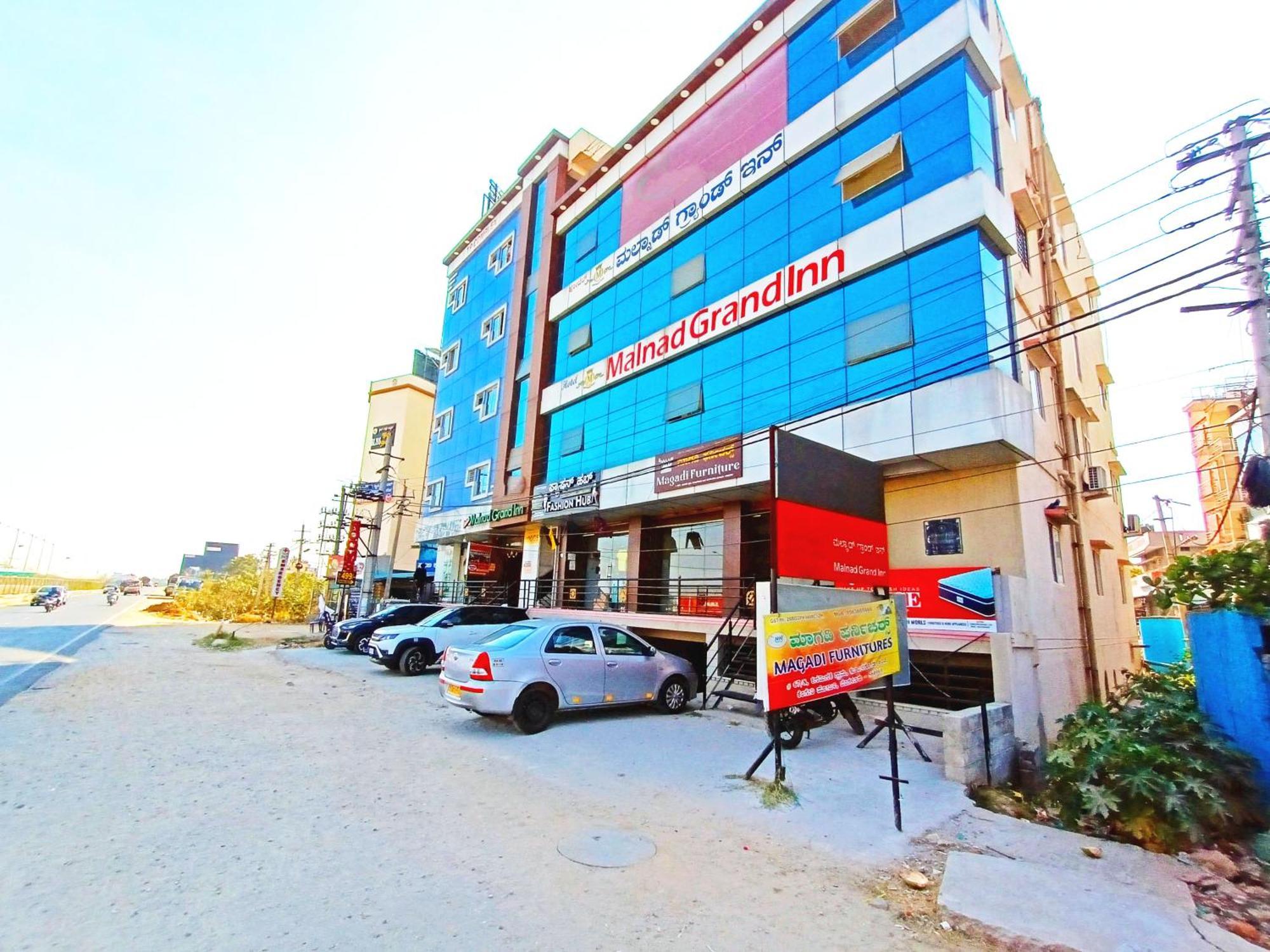 Hotel Malnad Grand Inn Kumbalgod Екстериор снимка